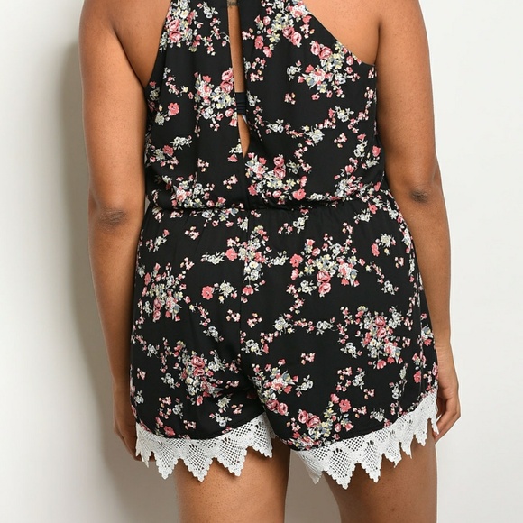 **FINAL MARKDOWN** Plus size floral romper - Picture 3 of 3